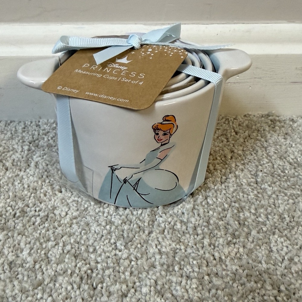 Rae Dunn DISNEY Princess CINDERELLA Nesting Measuring Cups SET 4